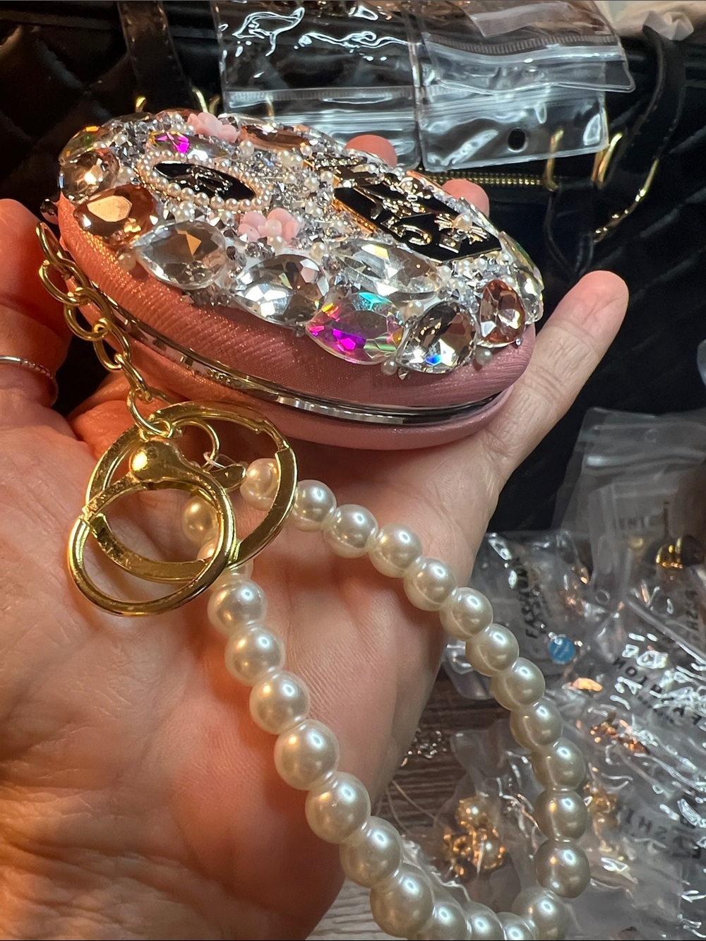 Embellished Crystal Mirror Compact/ Pearl Keychain Pearl Strap - Picture 4 of 7